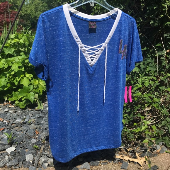 Material Girl Lace up V-neck “LA” Bling T-shirt - Picture 10 of 16